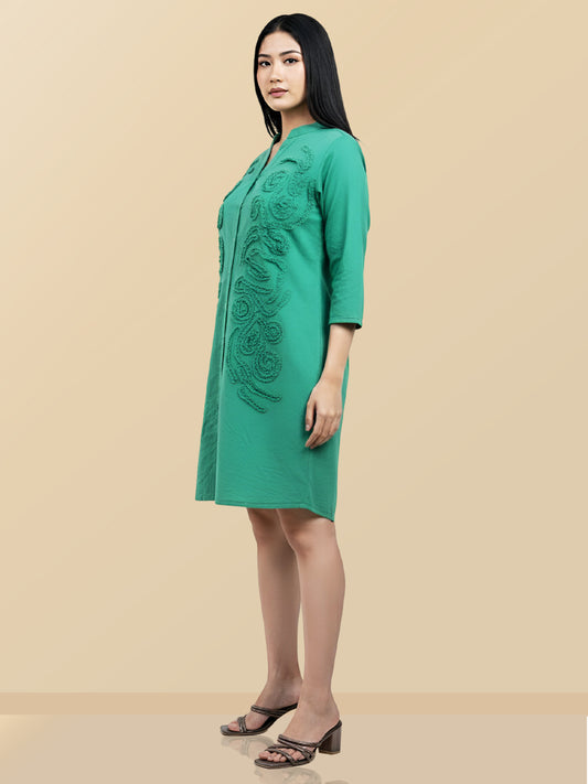 GREEN RUGGED APLIQUE DRESS