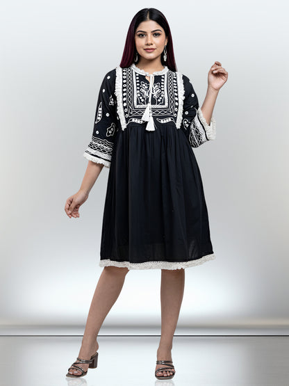 BLACK LACE WORK TUNIC