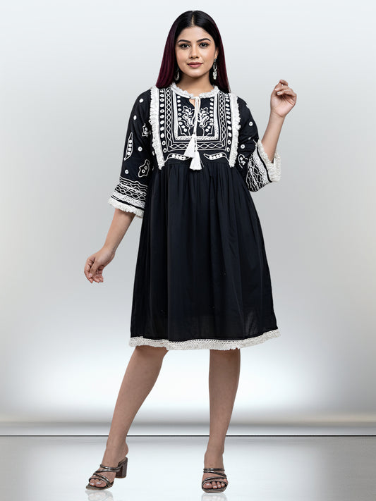 BLACK LACE WORK TUNIC