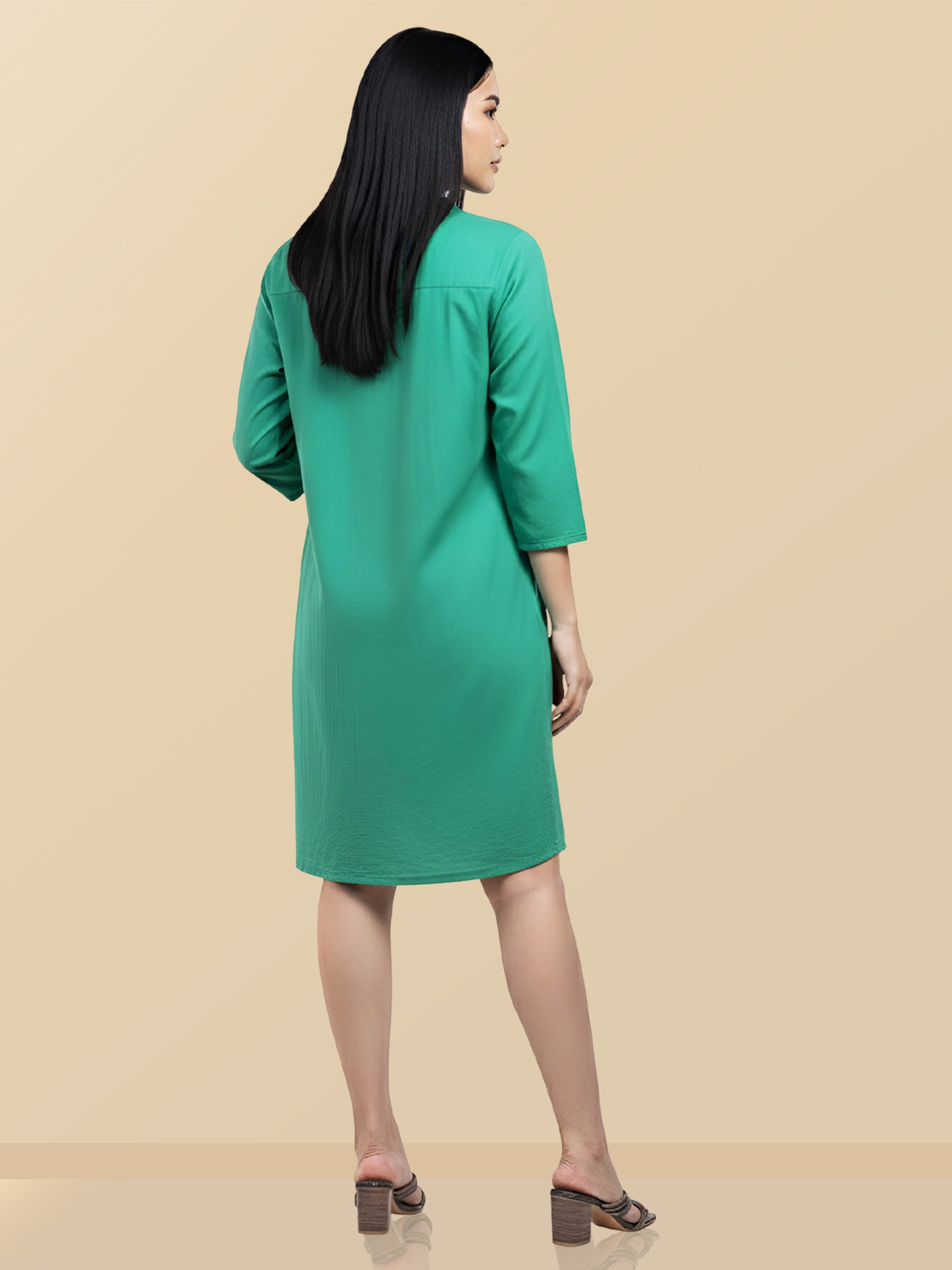 GREEN RUGGED APLIQUE DRESS