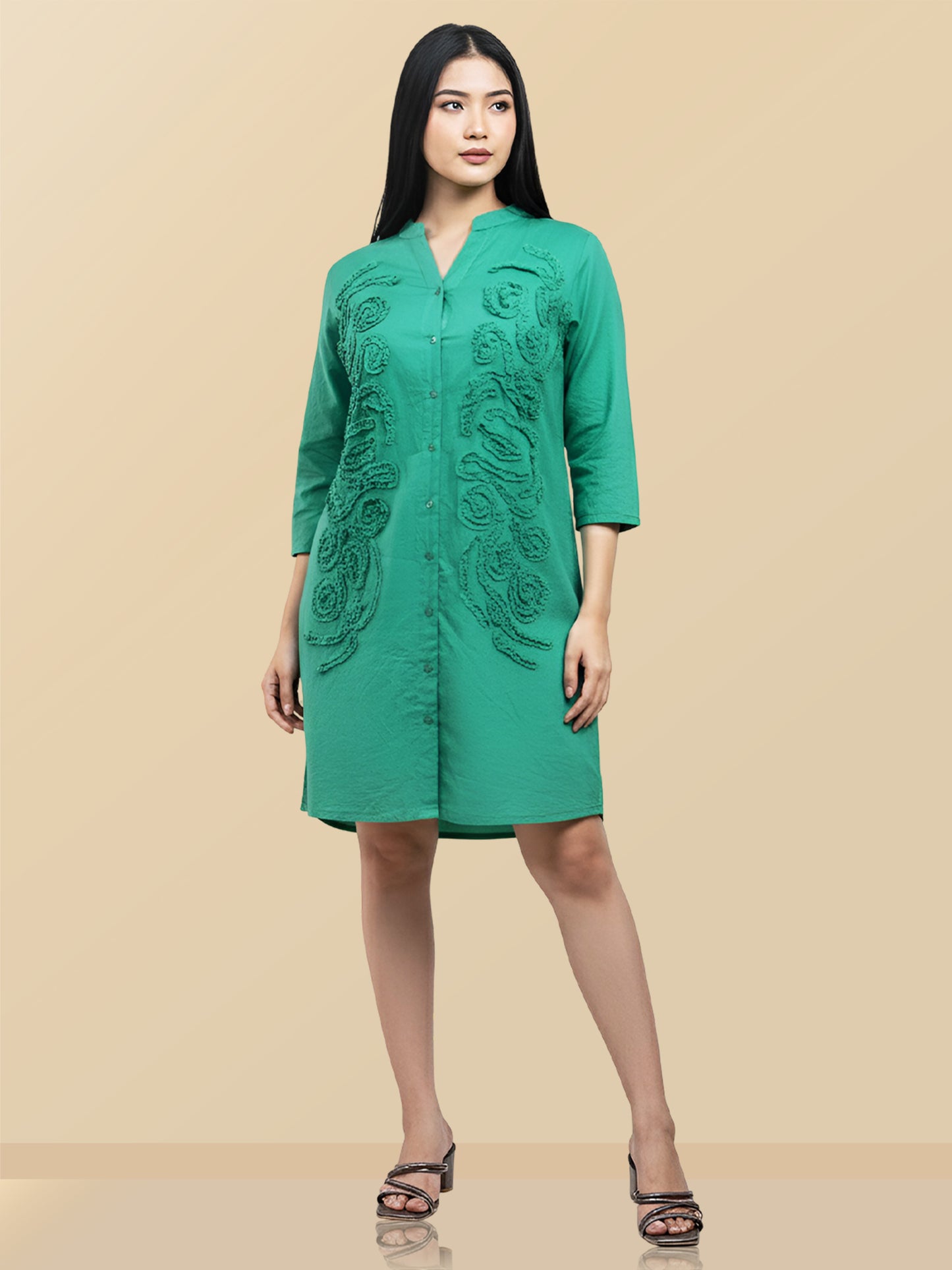 GREEN RUGGED APLIQUE DRESS