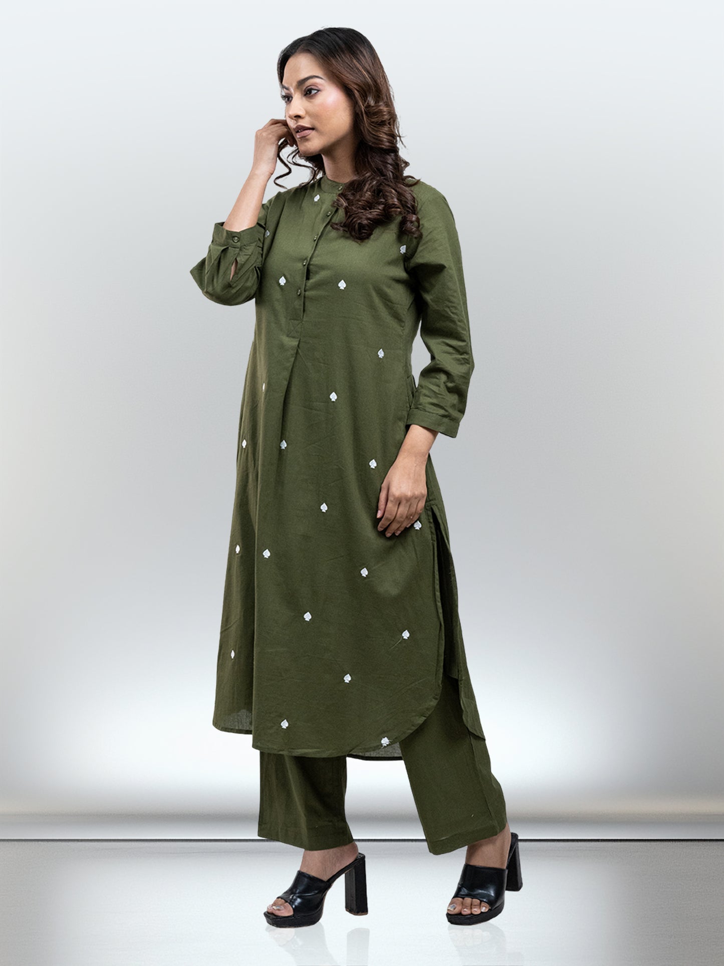 RuAK EDIT SAP GREEN CLUB COORDS SET